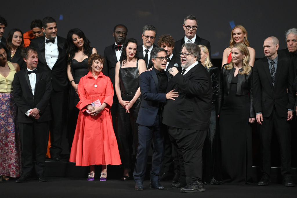 ¡Ámonos! Chequen el palomazo de Guillermo Del Toro y Gael García Bernal en Cannes 2022