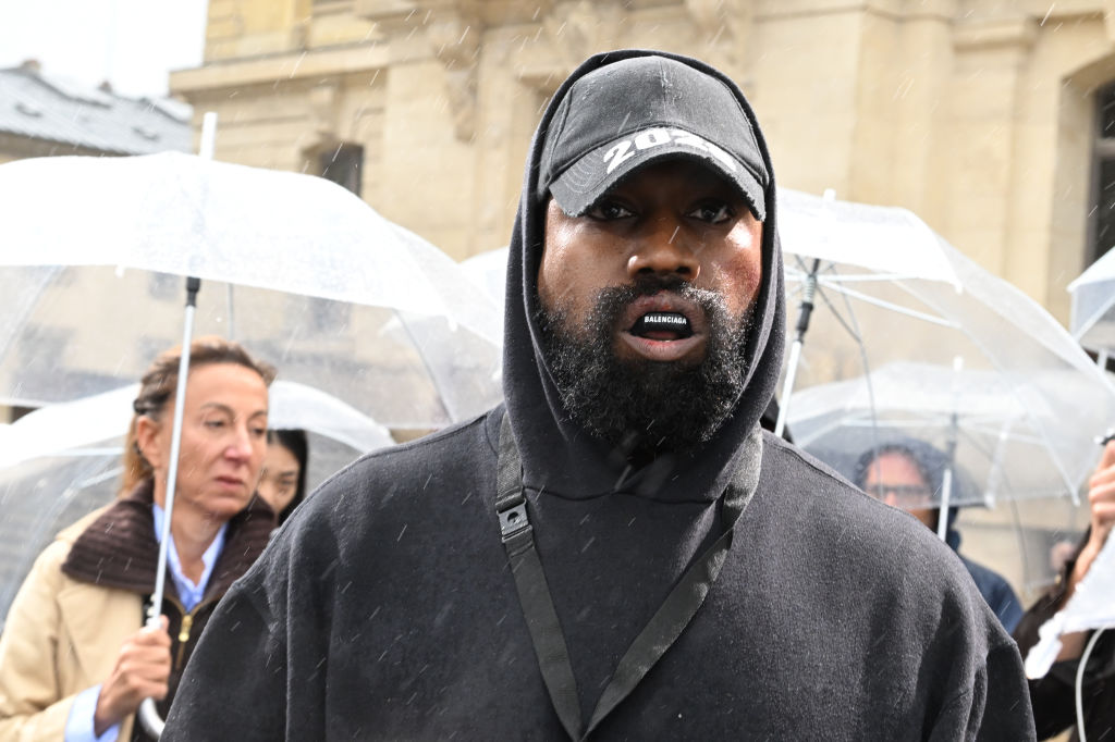 ¿Qué está pasando con Kanye West y por qué causó polémica su nueva colección?