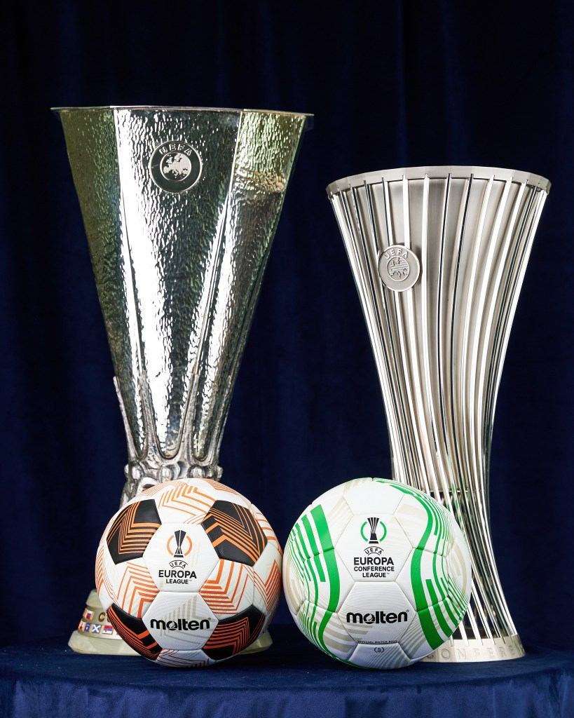 Los trofeos que se entregan en la final de la Europa League y Conference