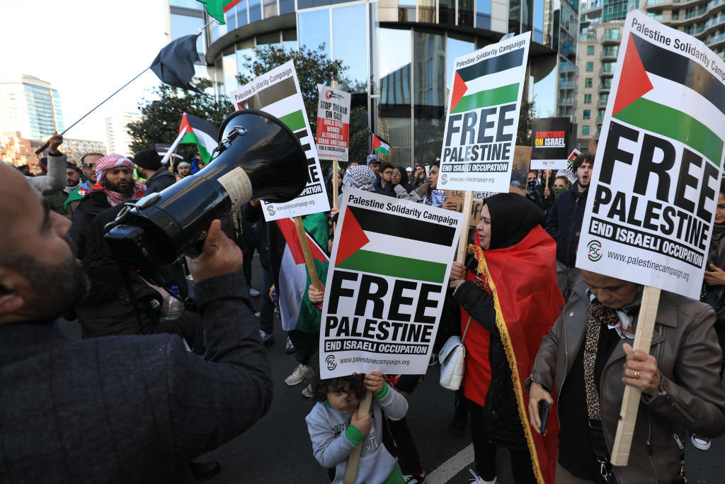 Marcha por Palestina en Londres se vio manchada por "patriotas" británicos