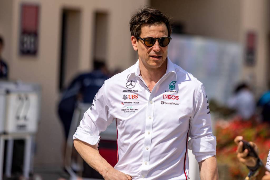 Toto Wolff quiere reestructurar el auto de Mercedes