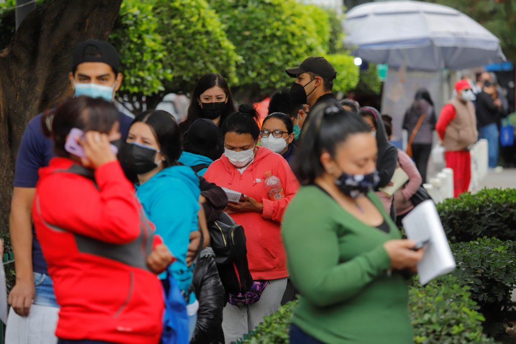 La detección de enfermedades de la tiroides subió un 20 por ciento tras COVID-19 en México. Foto de EFE