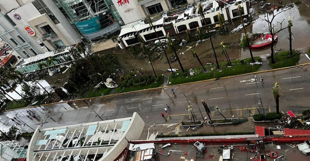 Fotos del antes y después de Acapulco después del huracán Otis