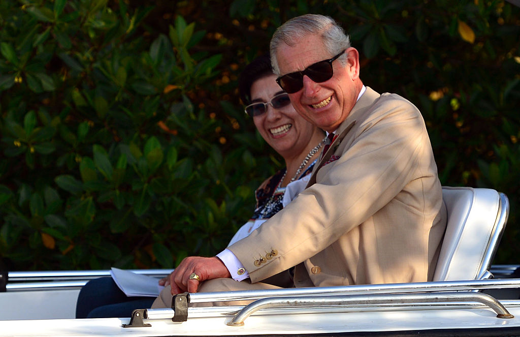 El rey Carlos III poco después de la muerte de su madre