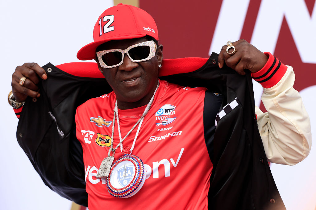 La historia de Flavor Flav y su apoyo a los equipos olímpicos de waterpolo de Estados Unidos